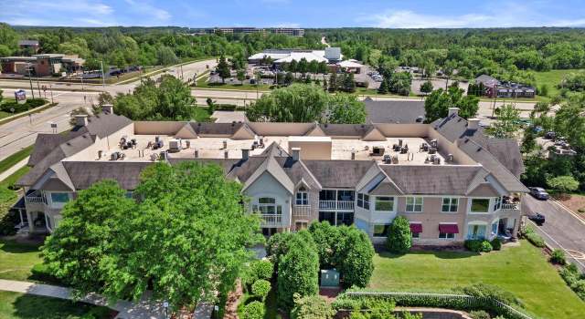 Photo of 7045 S Riverwood Blvd #211, Franklin, WI 53132