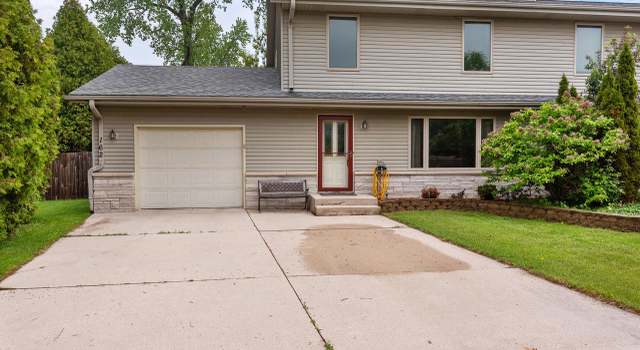 Photo of 162 Bley Pkwy, Port Washington, WI 53074