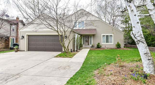 Photo of 1957 River Park Ct, Wauwatosa, WI 53226