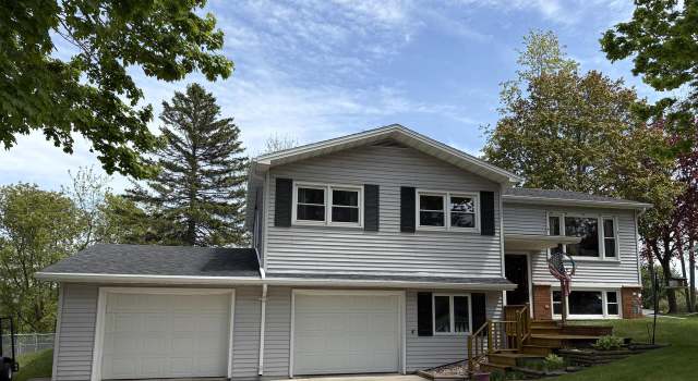Photo of 620 Oak St, Mishicot, WI 54228