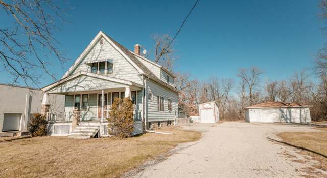 Photo of 328 W Rawson Ave #330, Oak Creek, WI 53154