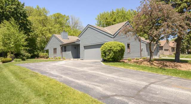 Photo of W133N8139 Danell Dr, Menomonee Falls, WI 53051