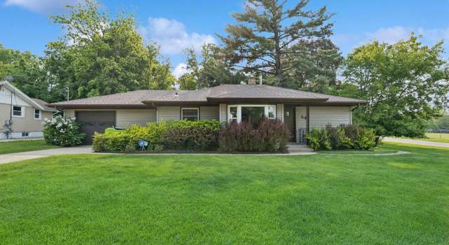 Photo of 64 Collie St, Williams Bay, WI 53191