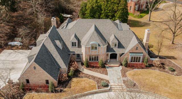 Photo of 1205 Greenway Ter, Elm Grove, WI 53122