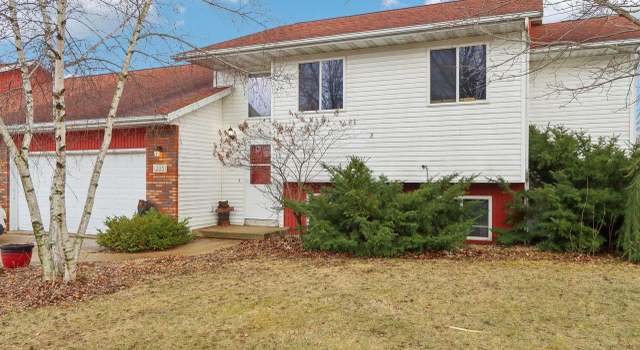 Photo of 205 W Freidel Dr, Marshall, WI 53559