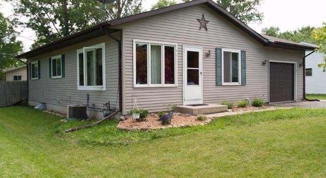 Photo of 607 Wallis Ave, Delavan, WI 53115