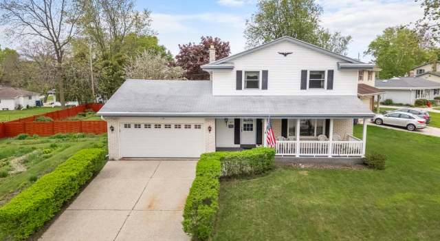 Photo of 1561 Parkway Dr, Port Washington, WI 53074