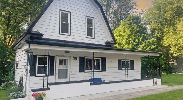 Photo of 114 W Appleton St, Glenbeulah, WI 53023