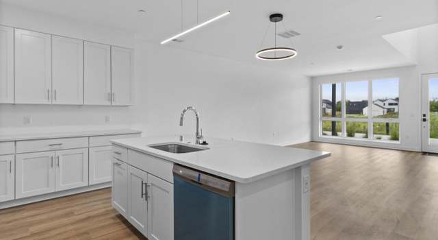 Photo of 4163 E Hemlock Dr #105, Oak Creek, WI 53154