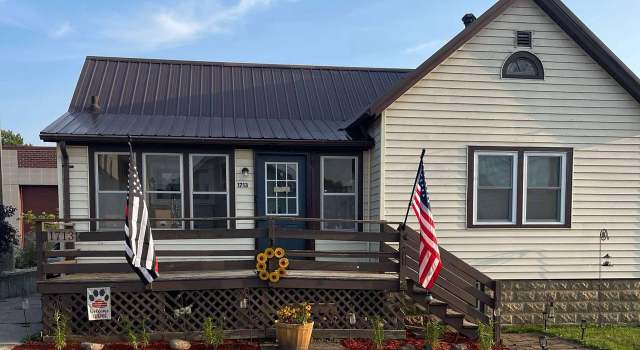 Photo of 1713 22nd St, Two Rivers, WI 54241