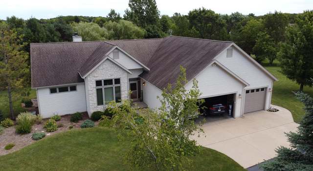 Photo of 5011 Mesa Ct, Waterford, WI 53185