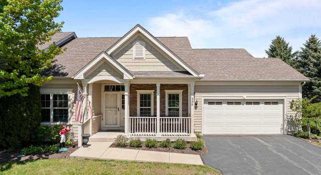 Photo of 688 Cook St, Walworth, WI 53184