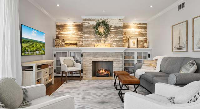 Photo of 352 County Road B #7, Fontana, WI 53125