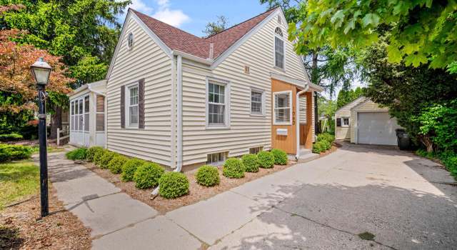 Photo of 1060 W Silver Spring Dr, Glendale, WI 53209