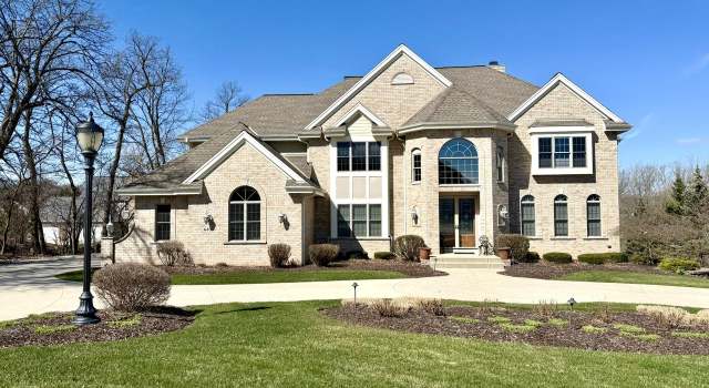 Photo of 685 Hawks Ridge Rd, Brookfield, WI 53045