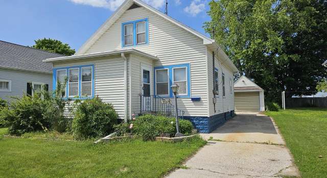 Photo of 2216 12th St, Two Rivers, WI 54241