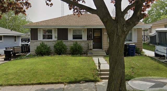 Photo of 929 Ostergaard Ave, Racine, WI 53406