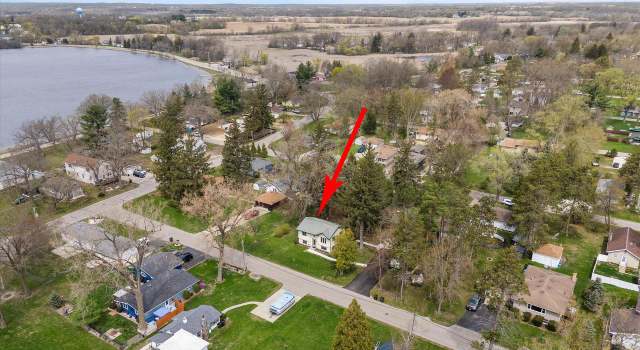Photo of W1038 Eau Claire Rd, Genoa City, WI 53128