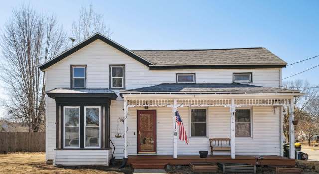 Photo of 16 Marion St, Mazomanie, WI 53560