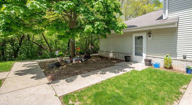 Photo of 6205 S Creekside Dr #8, Cudahy, WI 53110