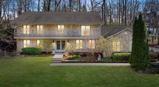 Photo of 19425 Killarney Way, Brookfield, WI 53045