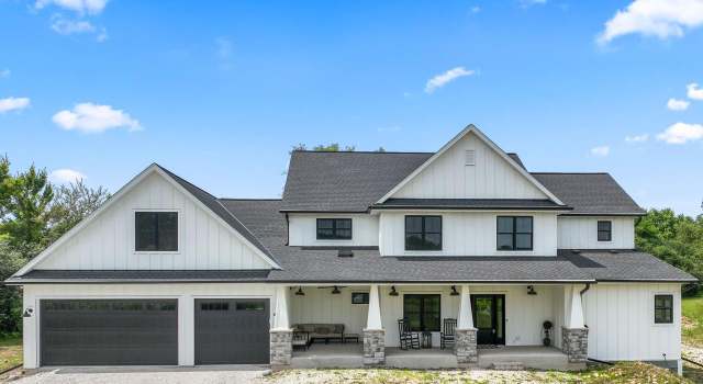 Photo of W238S4963 Big Bend Rd, Waukesha, WI 53189
