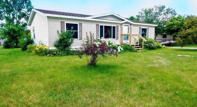 Photo of 955 E Taft St, Blair, WI 54616