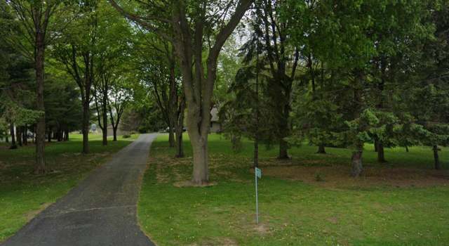 Photo of W220S6775 Crowbar Dr, Muskego, WI 53150