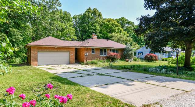 Photo of 13110 W Needham Dr, New Berlin, WI 53151