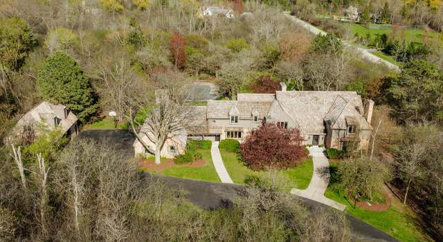 Photo of 9320 N Valley Hill Rd, River Hills, WI 53217