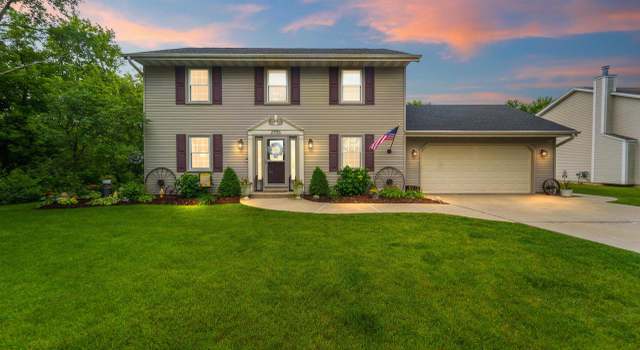 Photo of 2935 W Bridge St, Greenfield, WI 53221
