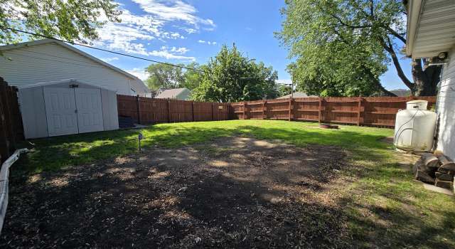 Photo of 940 Harding Ave, Waukesha, WI 53186