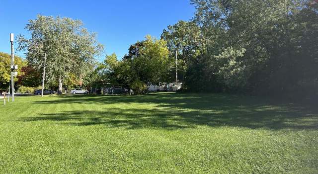 Photo of 12855 Tremont St, Brookfield, WI 53005