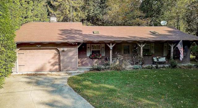 Photo of W1470 Idlewood Ct, Oostburg, WI 53070