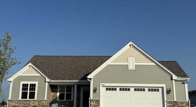 Photo of N7987 Woodland Ct, Ixonia, WI 53036