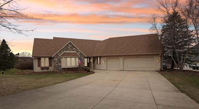 Photo of W299N1853 Windridge Ct, Pewaukee, WI 53072