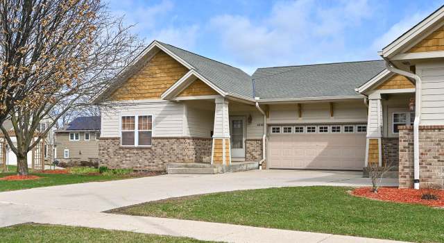 Photo of 4042 W Howard Ave Unit 4042, Milwaukee, WI 53221