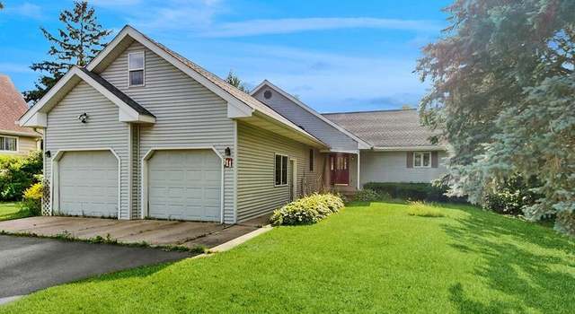 Photo of 111 Martin St, Sharon, WI 53585