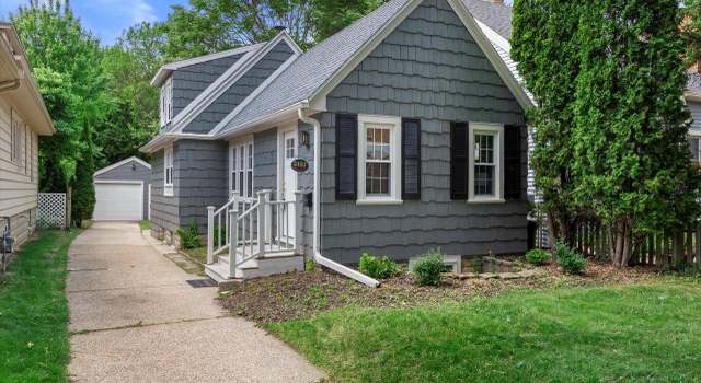 Photo of 5157 N Woodruff Ave, Whitefish Bay, WI 53217