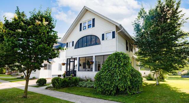 Photo of 622 Grant St, Fort Atkinson, WI 53538