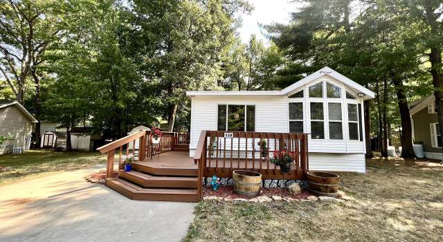 Photo of 118 Arbor Dr, Lake Delton, WI 53940