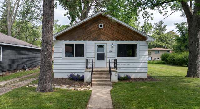 Photo of W1040 Florence Rd, Genoa City, WI 53128