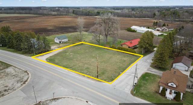 Photo of 604 N Packer Dr, Manitowoc, WI 54220