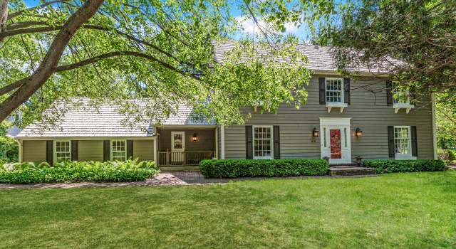 Photo of 310 White Pine Rd, Delafield, WI 53018