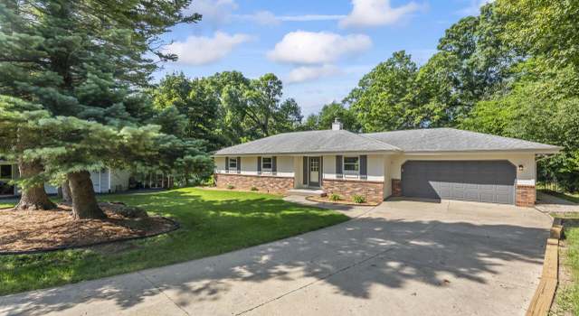 Photo of 731 Mansfield Cir, Hartland, WI 53029