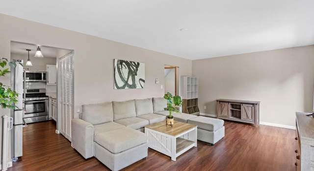 Photo of 4830 S 19th St, Milwaukee, WI 53221
