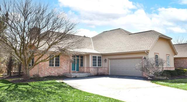 Photo of 10710 N Essex Ct, Mequon, WI 53092