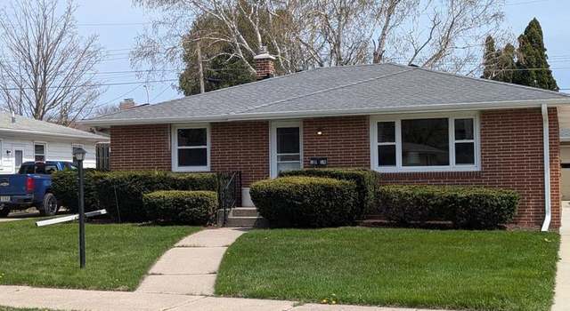 Photo of 1019 Crab Tree Ln, Racine, WI 53406
