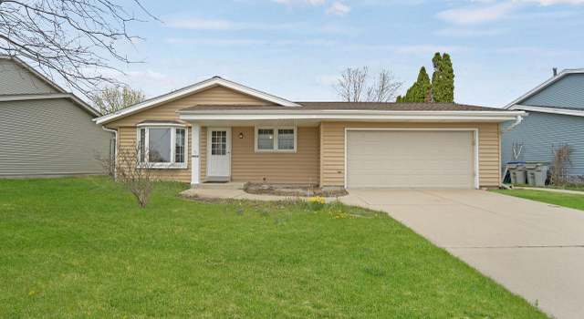 Photo of 8022 W Glenbrook Rd, Milwaukee, WI 53223