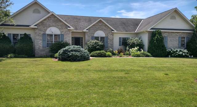 Photo of 8477 East Ridge Dr, Pleasant Prairie, WI 53158